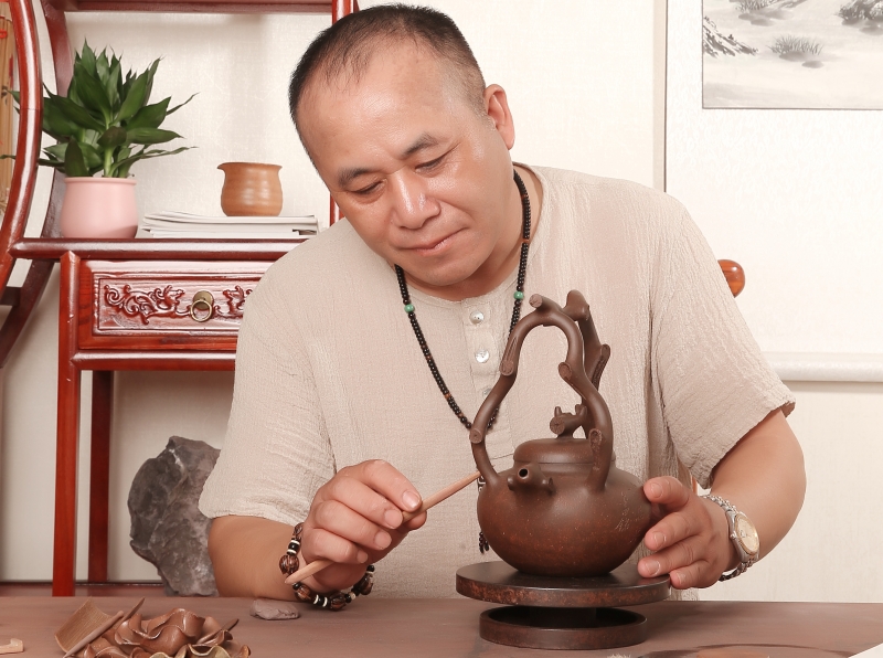 溯源紫砂悠久文脉，发掘非遗文化价值，强匠荟以数字力量，助力紫砂艺术广泛传承发展