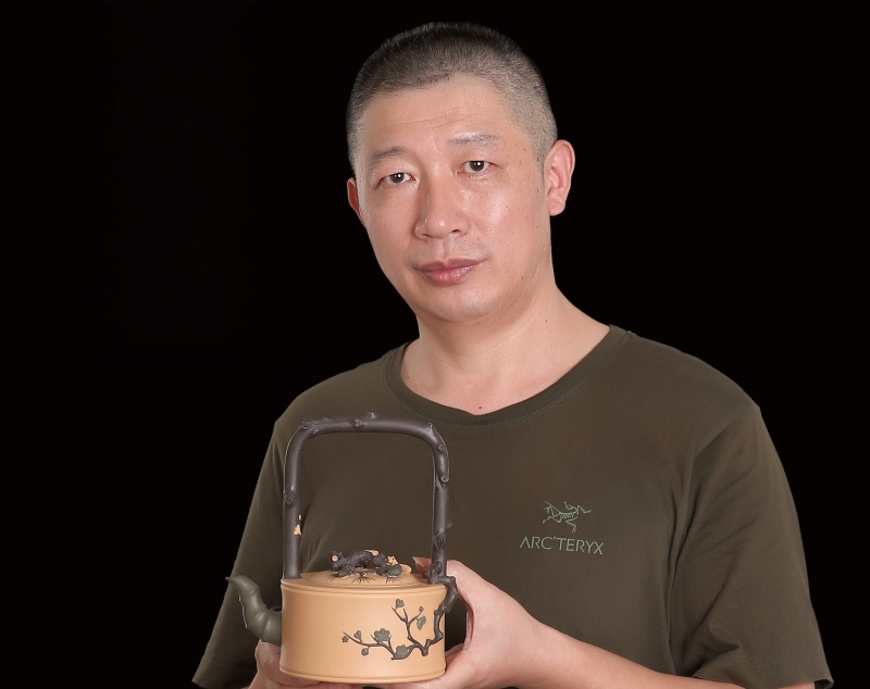 强匠荟名家  正高级工艺美术师范泉明灵趣花器 匠心独运